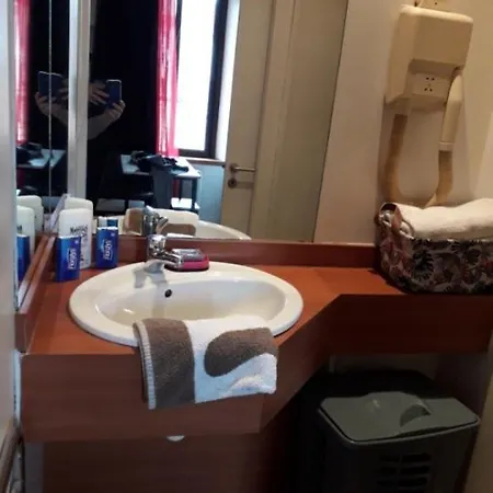 Le Des Halles Avec Climatisation 15m2 Apartament Narbona