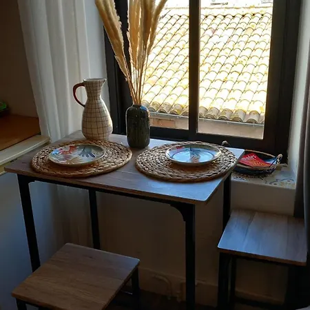 Apartament Le Des Halles Avec Climatisation 15m2 *