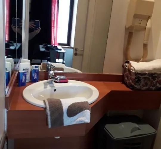 Le Des Halles Avec Climatisation 15m2 Apartment Narbonne